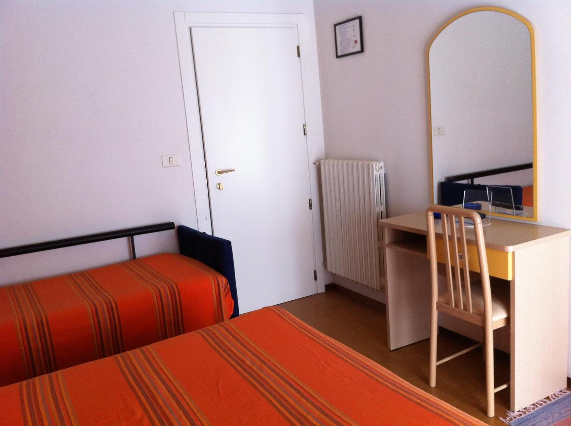 Hotel Viking Rimini Esterno foto