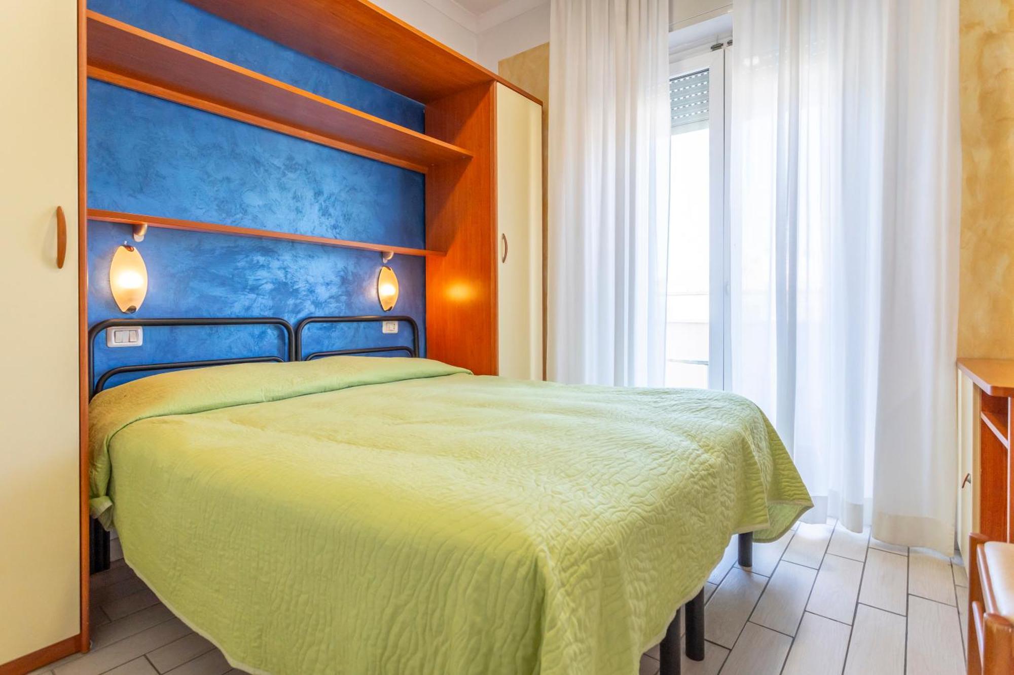 Hotel Viking Rimini Esterno foto